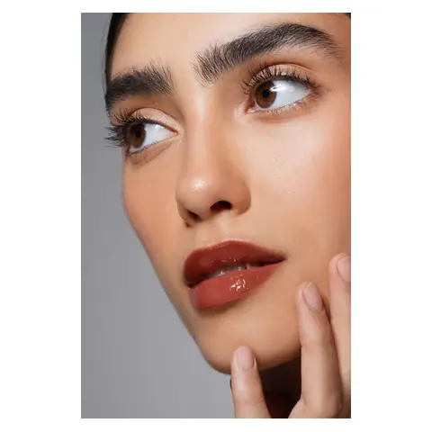 Laverne Lip Gloss Hot Chocolate 01