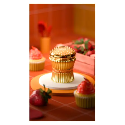 Paris Corner Cake Temptation
